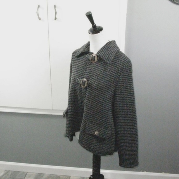 Kaktus Gray Textured Knit Two Button Cardigan Size Medium - Picture 2 of 4